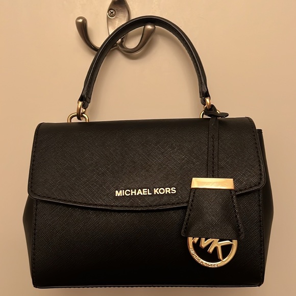 Michael Kors Ava - Picture 2 of 15